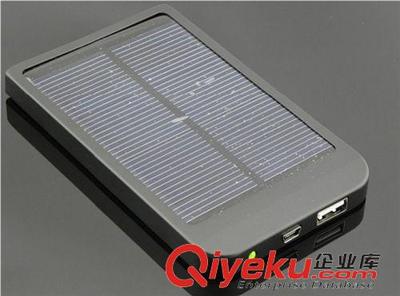 深圳市正益科技 工廠直銷太陽能移動(dòng)電源與2600mA手機(jī)充電寶批發(fā)專家